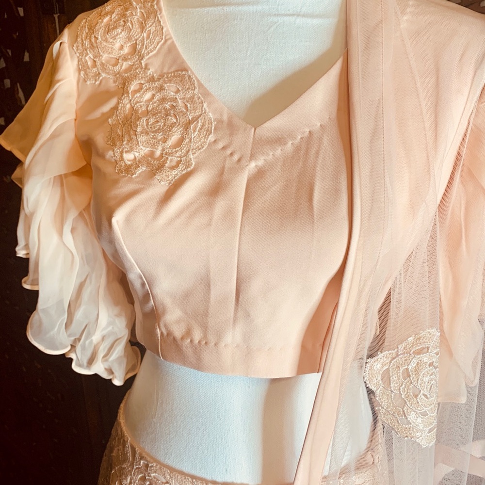 Pink sequins floral lace lehenga lehnga - Picture 5 of 12